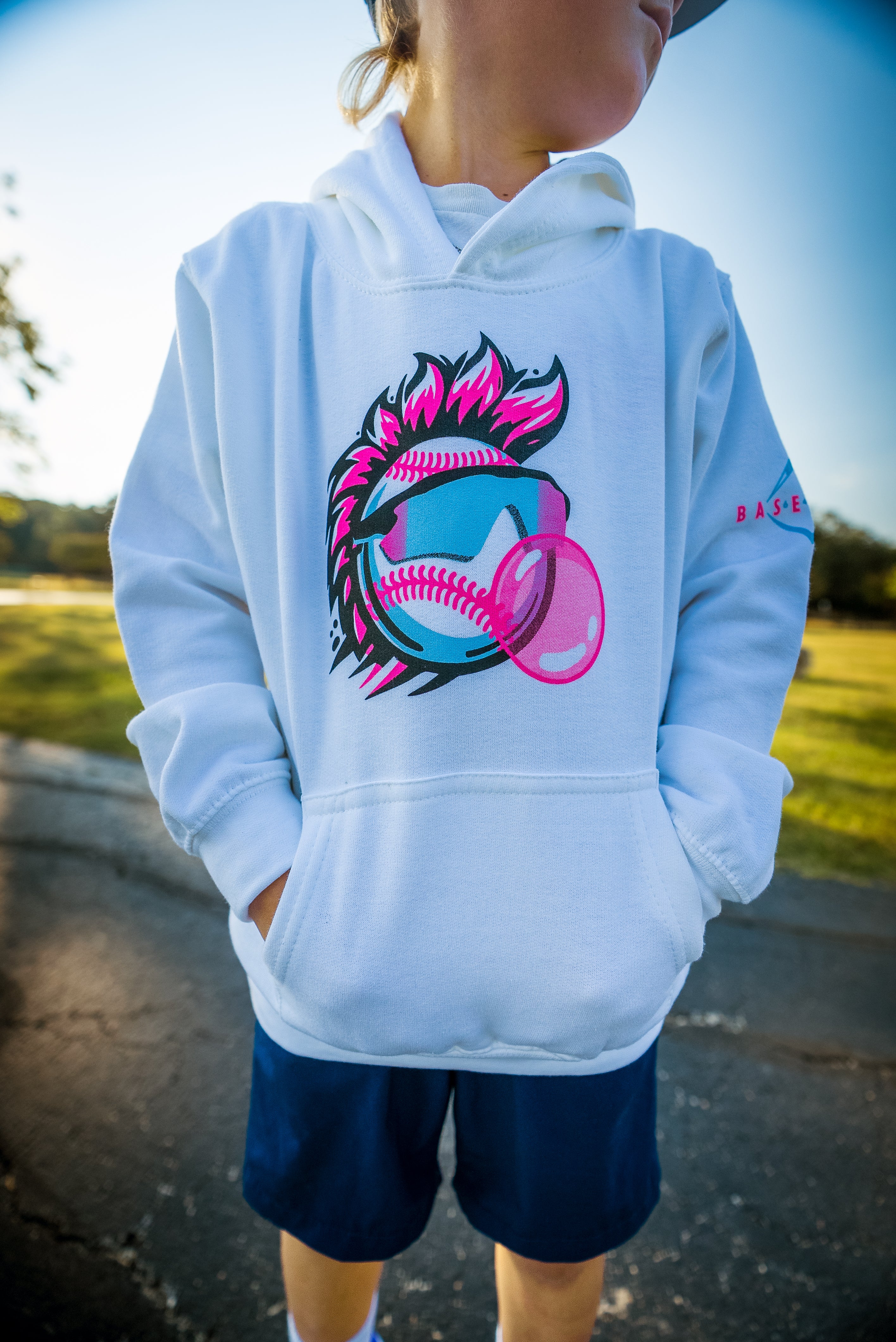 GRITTY BUBBLE - WHITE YOUTH HOODIE V1