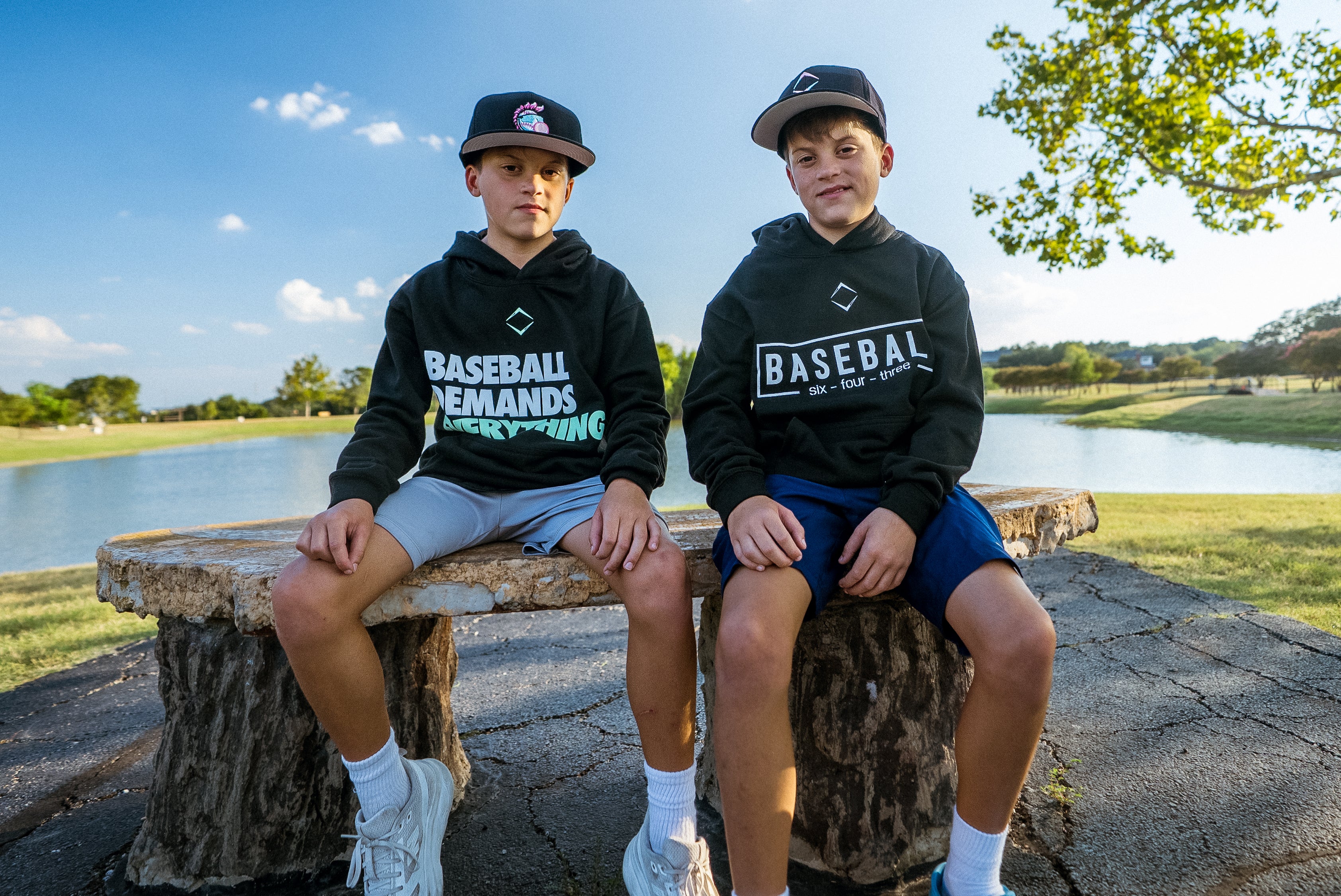 BOX YOUTH HOODIE - BLACK/WHITE V1